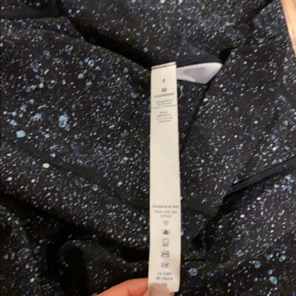 Active Wear - image 3